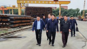  王月成在河口公司、多式聯(lián)運(yùn)公司調(diào)研